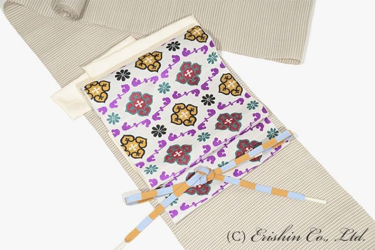 みさやま紬（小格子）に九寸織名古屋帯（花十字文）