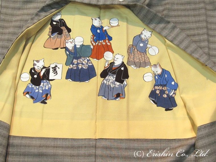 羽織の裏を広げると、こんなに楽しい歌川ワールドが広がります。