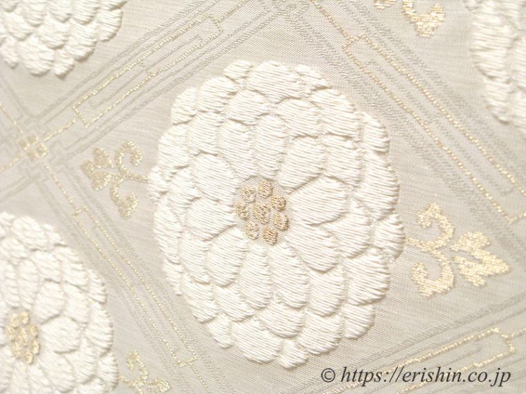 袋帯（菊華菱文/白地）