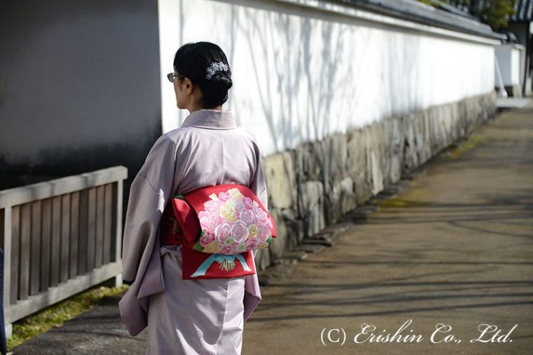 御誂え染名古屋帯（薔薇の花束の着用姿）姫路えり新