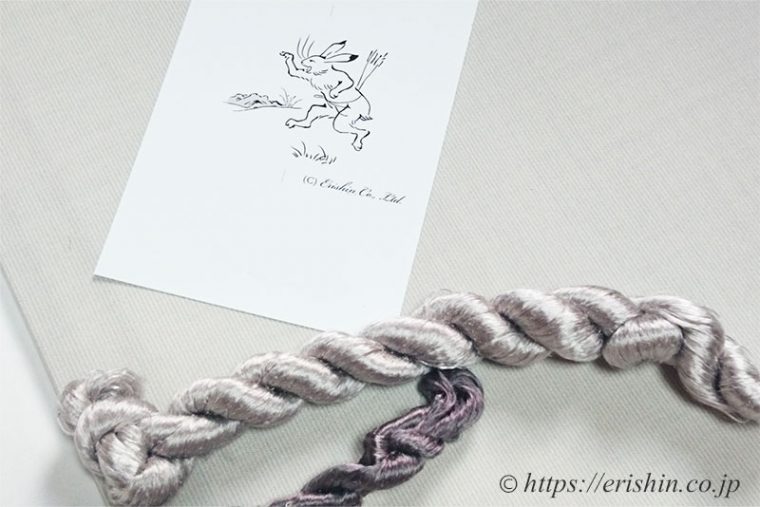 刺繍洒落紋（鳥獣戯画の兎）の縫い糸