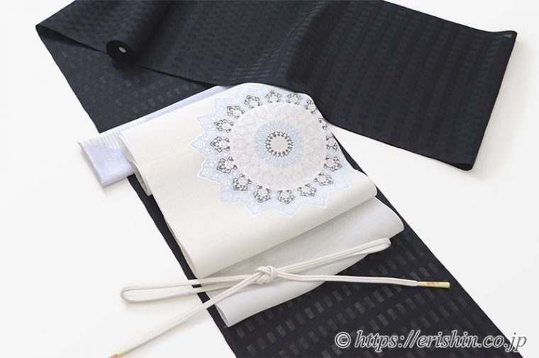 南風原花絽織（花倉織）に勝山健史氏の夏名古屋帯（イスラム華紋/塩繭）