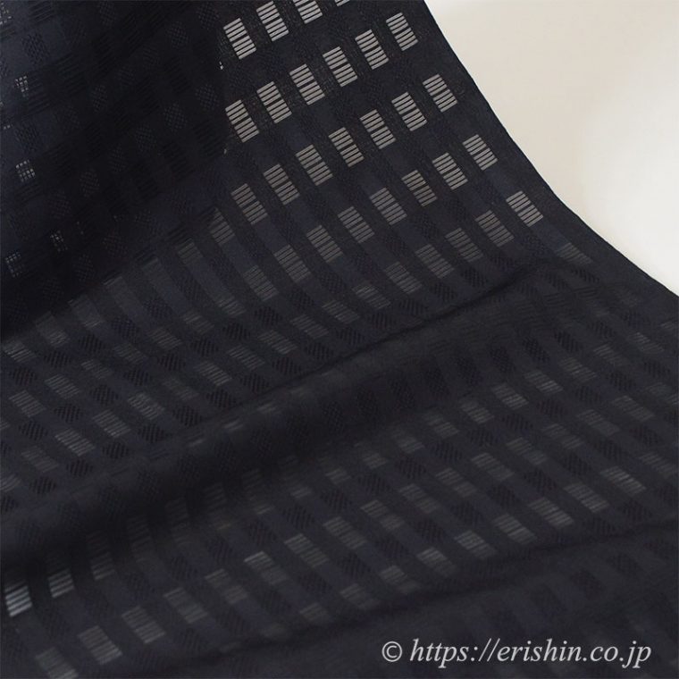 【夏着尺】南風原花絽織（花倉織/墨黒）反物