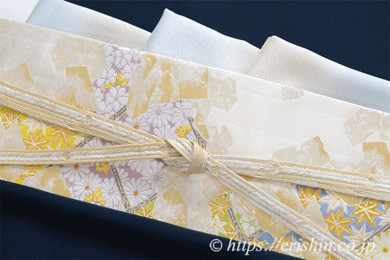 付下訪問着「金彩横段に宝尽くし」に袋帯（摺箔春秋文） 功雅織