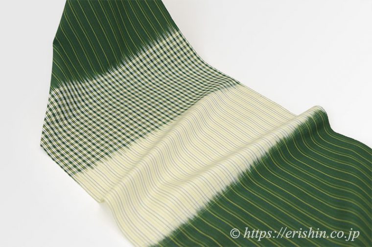 芝崎圭一　座繰紬（緯段格子/千歳緑）