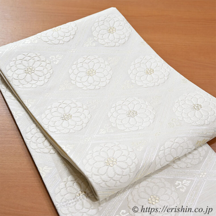 袋帯（菊華菱文/白地）
