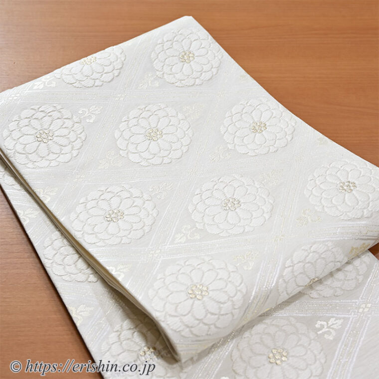 袋帯（菊華菱文/白地）