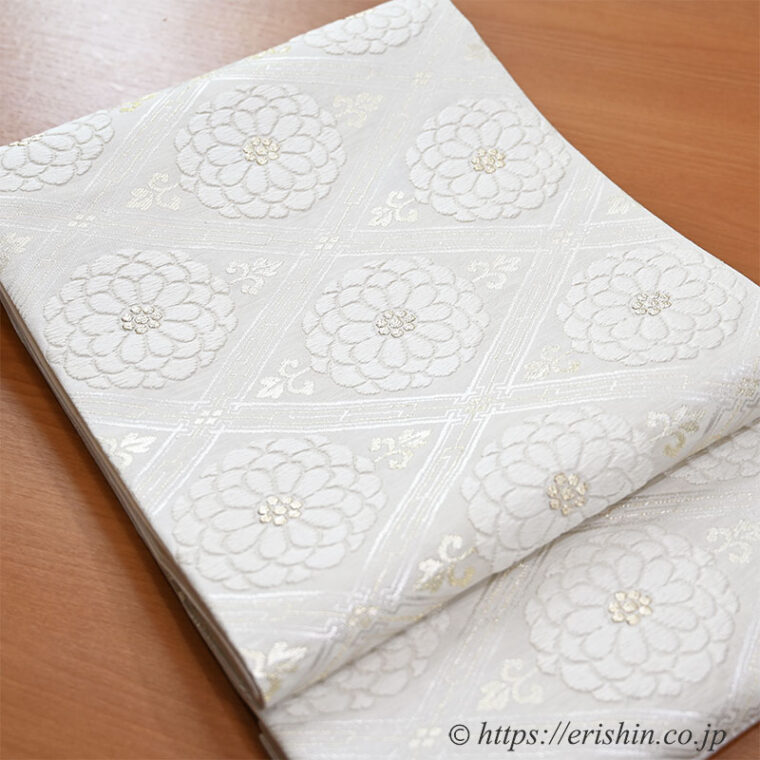 袋帯（菊華菱文/白地）