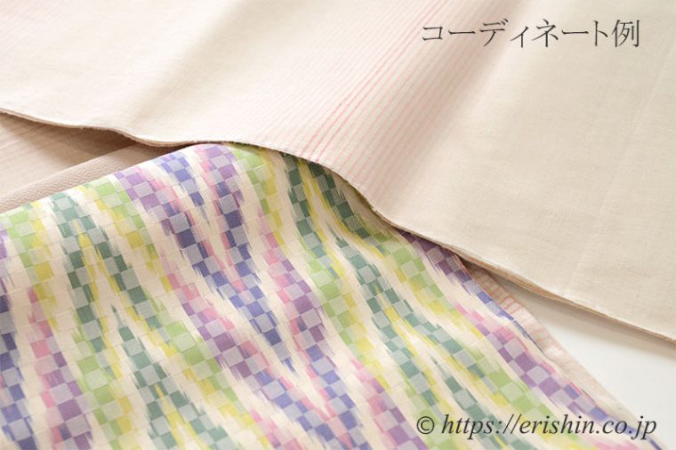 本場結城紬（地機〔居坐機〕薄紅梅色細縞段/ベージュ地）のコーディネート例