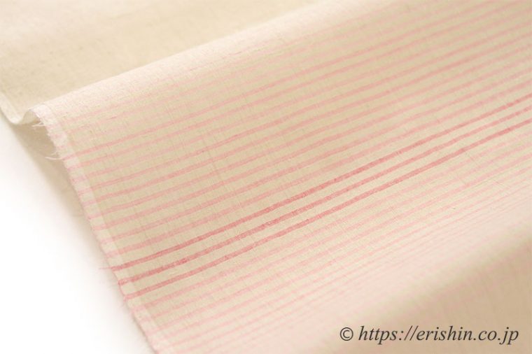 本場結城紬（地機〔居坐機〕薄紅梅色細縞段/ベージュ地）