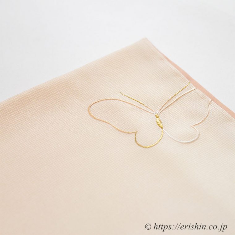 えり新オリジナル熨斗目訪問着（暈かしに刺繍線上げの蝶）