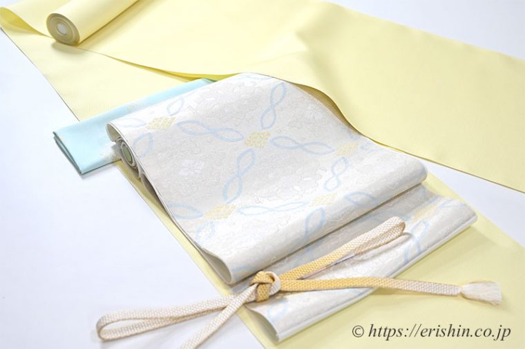 兄の勝山健史さんの九寸織名古屋帯（塩蔵繭）とのコーディネート例