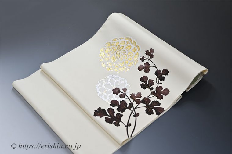 染名古屋帯（透かし菊花文）