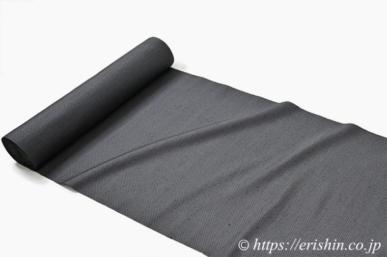 勝山さと子　絹雲織（小市松・紬地/濃グレイ）反物