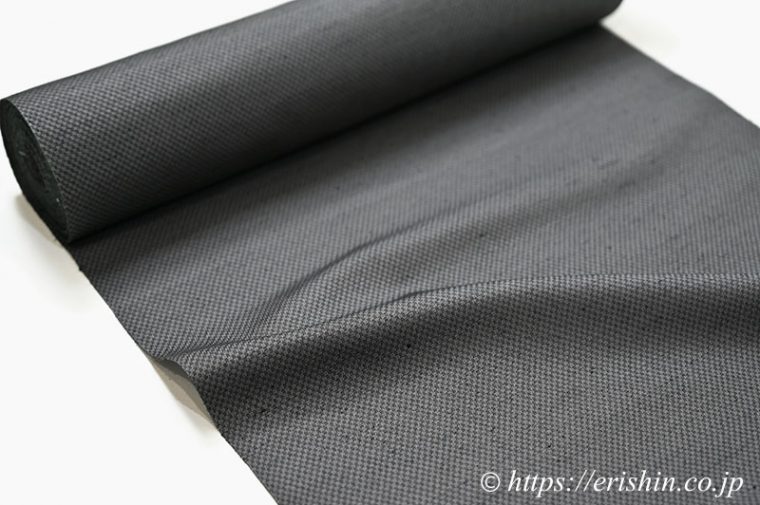 勝山さと子　絹雲織（小市松・紬地/濃グレイ）着尺