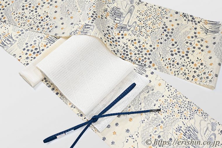 夏付下小紋（茶屋辻小袖/藍に鼈甲色・波筬絽生紬）に北村武資 羅八寸名古屋帯（上品羅/オフホワイト）のコーディネート