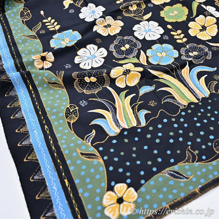 手描きバティックのサロン