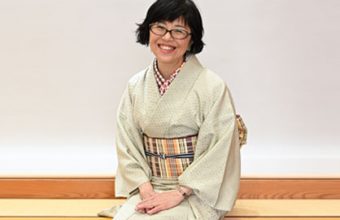 洗える絹の着物「丹後織御召」水玉柄 ご着用の兵庫県M様