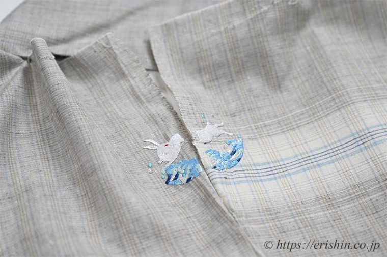 手刺繍洒落紋のお誂え（波うさぎ）結城紬へ