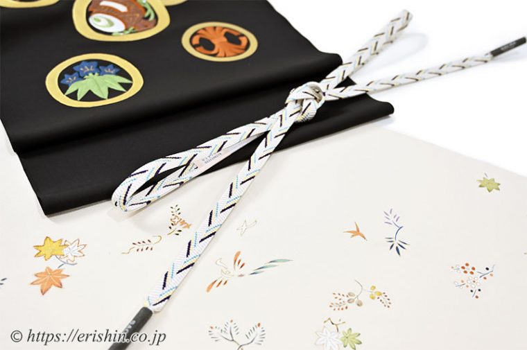 付下（吹き寄せ折枝/クリーム地）に刺繍染名古屋帯（狂言の丸）