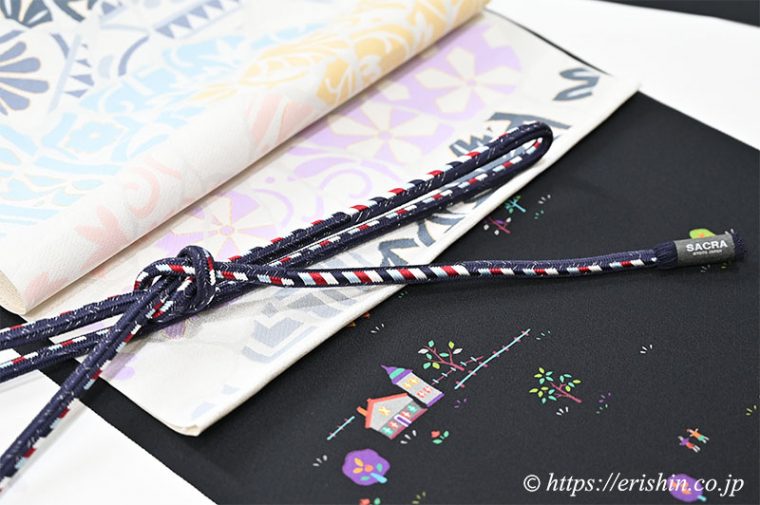 小紋（メルヘン/黒地）に九寸織名古屋帯（バルセロナタイル）