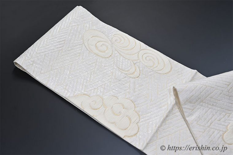 袋帯（東照宮端雲文）