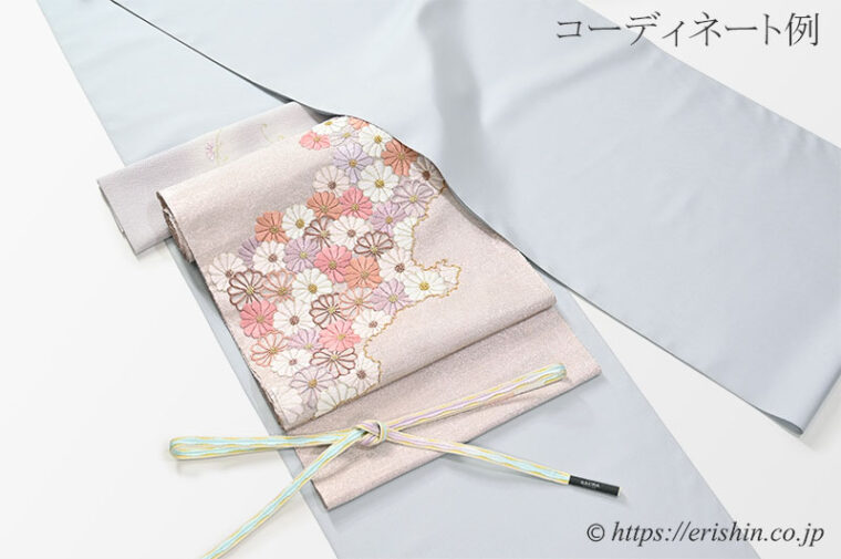 コーディネート「夢訪庵の撚金箔地刺繍帯に絹雲織を」