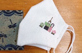 刺繍お雛祭り柄 和小物さくら絹マスク Silk Mask （ウォッシャブル麻わた入り） 小葵地紋