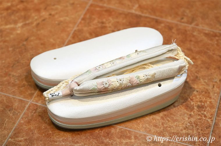 和小物さくら真綿入り草履
