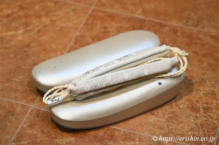 和小物さくら真綿入り草履