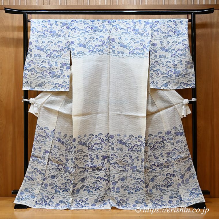 多ち花・夏付下（松秋草文/鳥の子色地に紫苑色や藍濃淡・波筬絽生紬地）