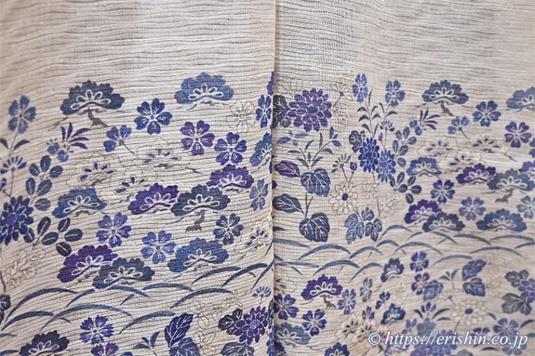 多ち花・夏付下（松秋草文/鳥の子色地に紫苑色や藍濃淡・波筬絽生紬地）