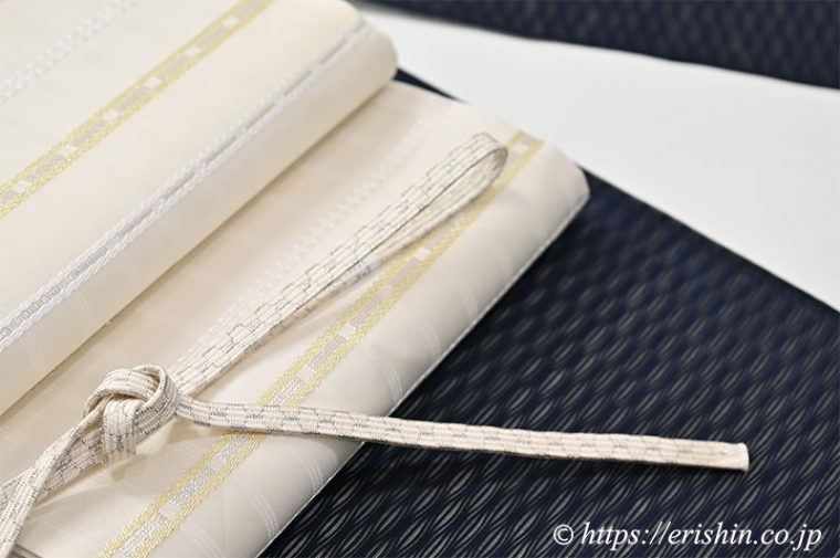 夏色無地（波筬文/濃紺）に美術工芸 啓の袋帯（夏熨斗目）