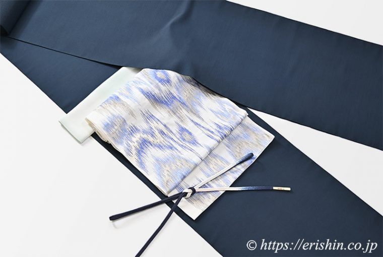 コーディネート「洛風林 名古屋帯（太子間道/白練色）と勝山さと子 菱薄無地（濃紺）」