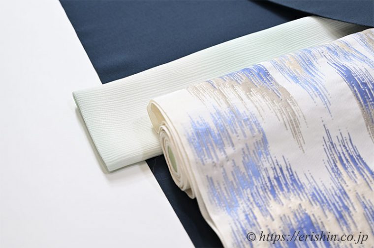 コーディネート「洛風林 名古屋帯（太子間道/白練色）と勝山さと子 菱薄無地（濃紺）」