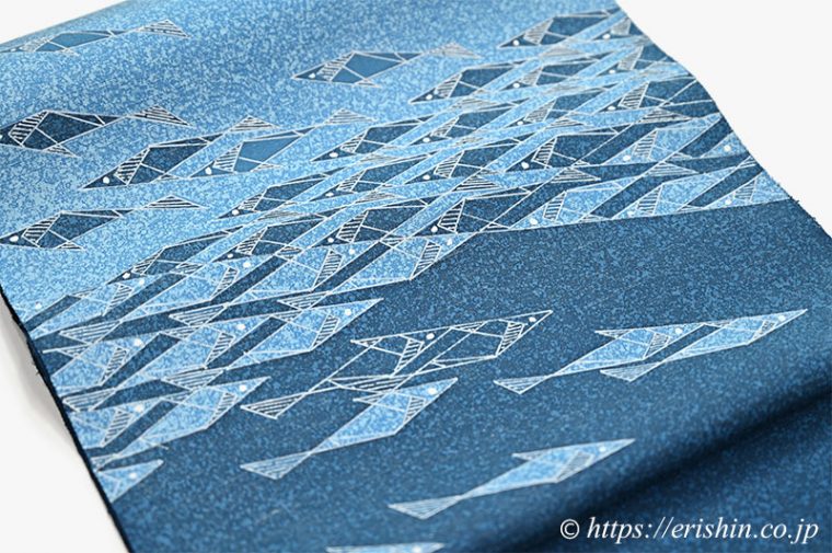 大村幸太郎　染名古屋帯（魚影紋）ローケツ染め