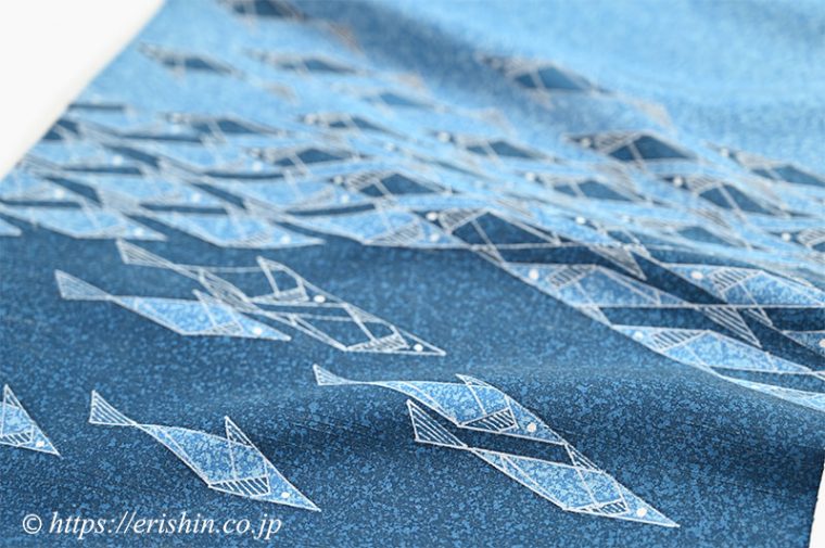 大村幸太郎　染名古屋帯（魚影紋）ローケツ染め