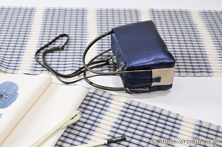 牛革シュリンクバッグPetit（ショルダーストラップ付き/イタリアンネイビー×シャンパンゴールド） 和小物さくら