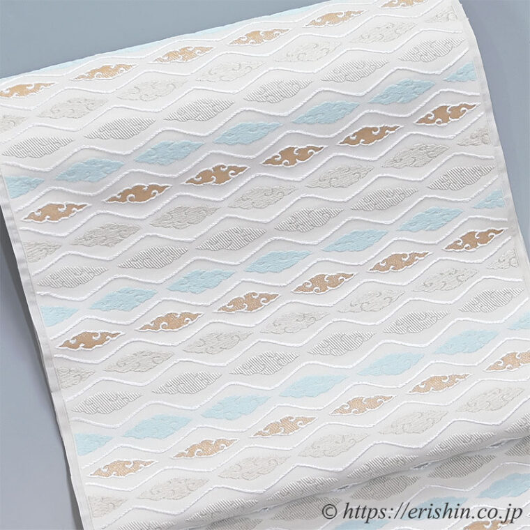 美術工芸 啓 　九寸織名古屋帯（慶雲文/白藍色×白茶色や潤色）