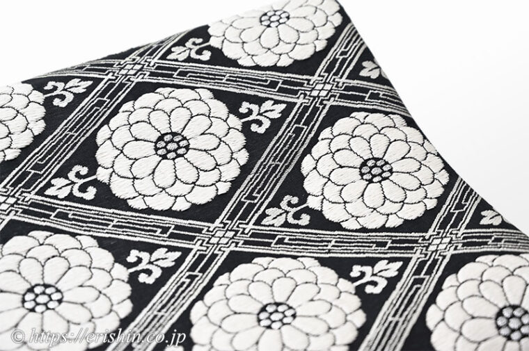 袋帯（菊華菱紋/黒）