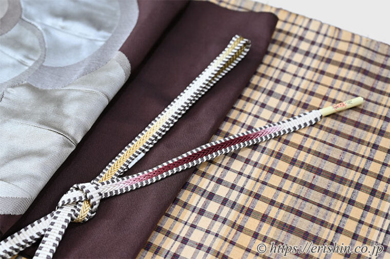 旬のお勧めコーディネート「ドラマチックに　洛風林名古屋帯（貝花文）と士乎路紬（しおじつむぎ）」