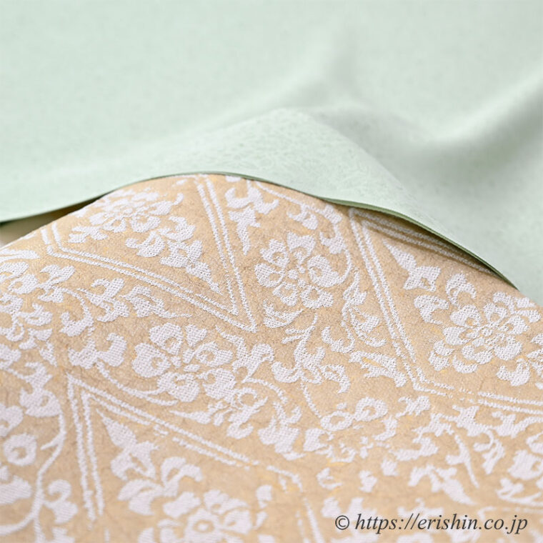 旬のお勧めコーディネート「無地着物に誉田屋源兵衛の袋帯を合わせ、格調高く。」