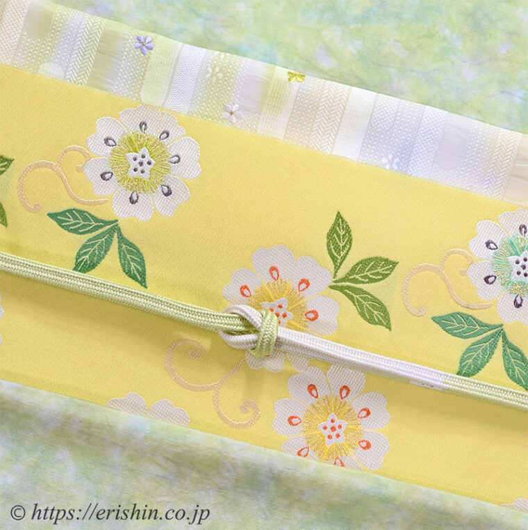 旬のお勧めコーディネート「春風に乗って　籠絞り染めワンポイント小紋と織名古屋帯」