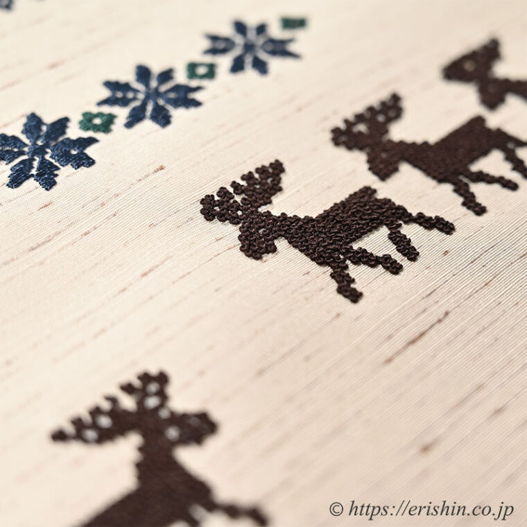 手刺繍名古屋帯（トナカイの森/紬地）