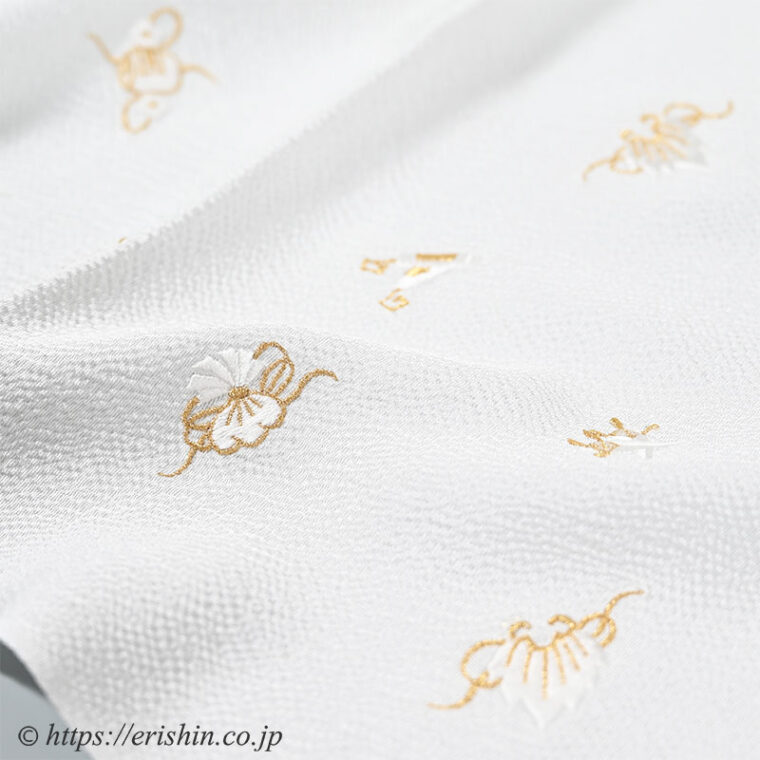 帯揚げ（宝尽くし・白金刺繍/白地・縮緬）渡敬
