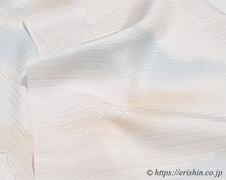 帯揚げ（二色雲取り暈し/白百合色）
