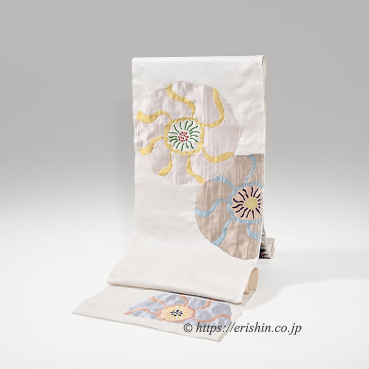 洛風林　九寸織名古屋帯（花の宴/白よごし色）
