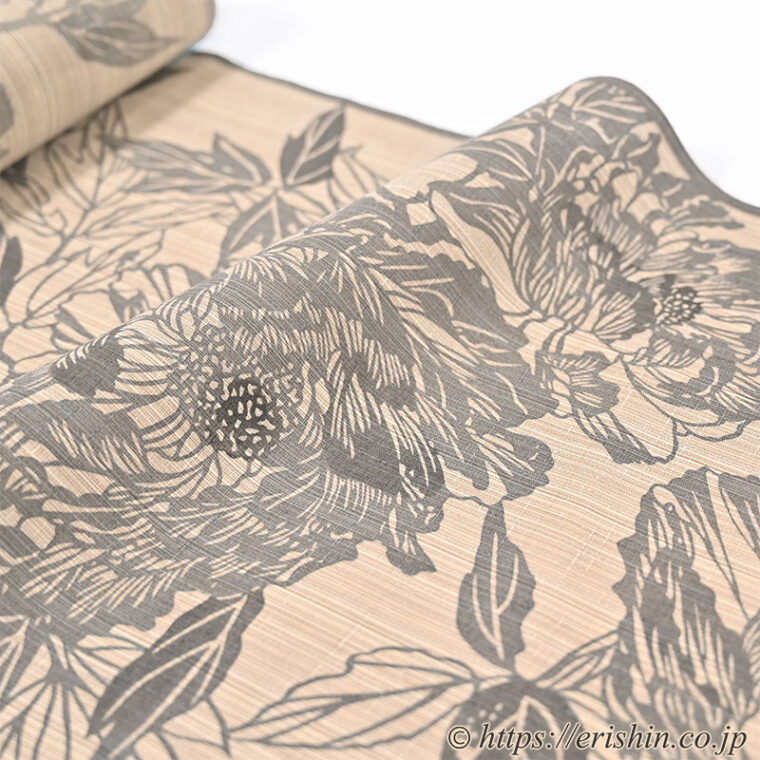 竺仙/ちくせん 松煙染小紋（座れば牡丹）