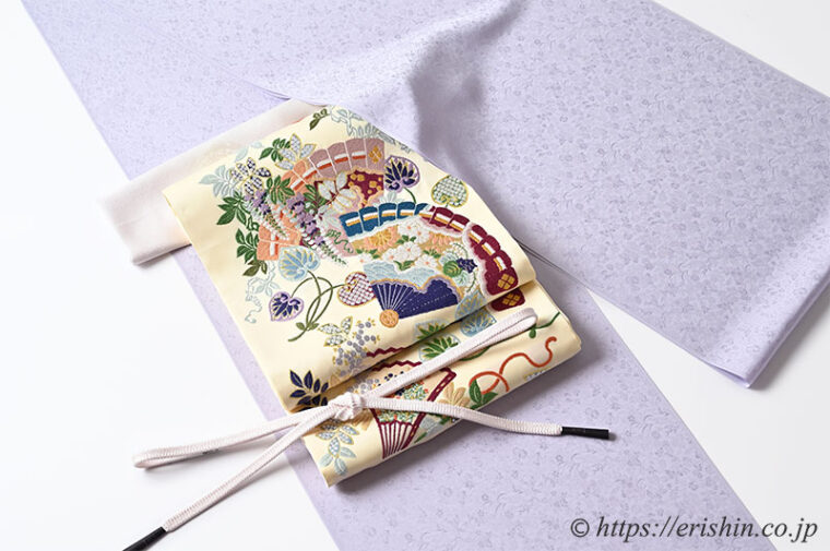 旬のお勧めコーディネート「優雅な扇文を堪能する　色無地に扇文様の袋帯」