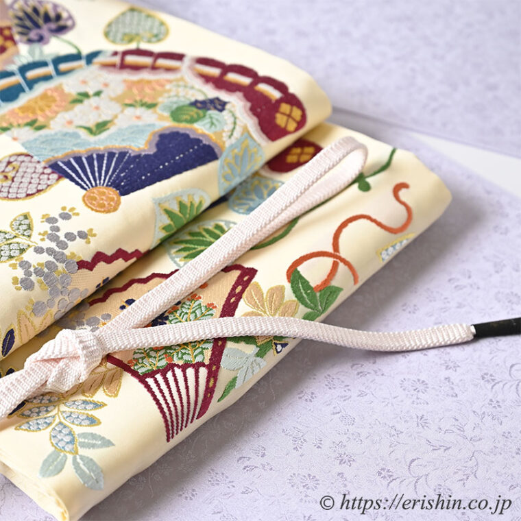 旬のお勧めコーディネート「優雅な扇文を堪能する　色無地に扇文様の袋帯」